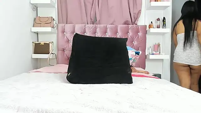 Snapshot of canela_wet chatting on March 2026 02:12:02 PM canela wet online show from March 2026 02:12:02 PM