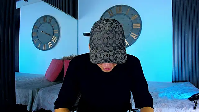 Mike 0233  online show from February 2025 04:25:02 AM