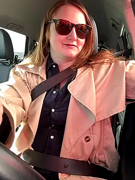 GingerSnap33 online show from November 2025 06:06:01 PM