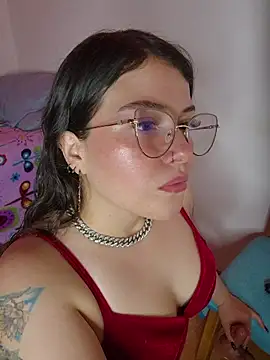 Snapshot of juli05star20 chatting on February 2026 04:30:01 AM juli05star20 online show from February 2026 04:30:01 AM