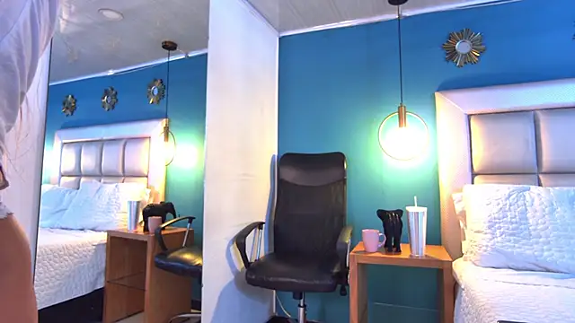 Snapshot of Miss_ary chatting on January 2025 05:37:02 PM Miss ary online show from January 2025 05:37:02 PM