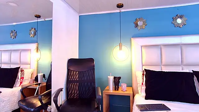 Snapshot of Miss_ary chatting on January 2025 03:37:01 PM Miss ary online show from January 2025 03:37:01 PM