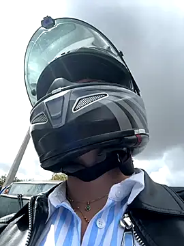 Snapshot of Miss_ary chatting on October 2025 06:19:02 PM Miss ary online show from October 2025 06:19:02 PM