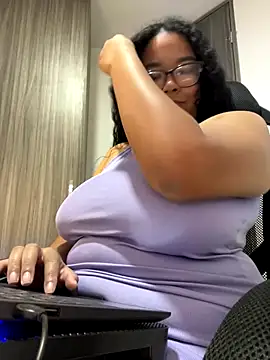 XMara online show from September 2025 03:45:01 PM