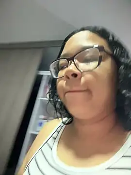 XMara online show from November 2025 03:33:02 PM