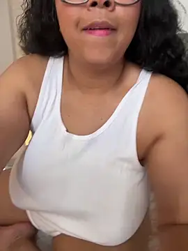 XMara online show from February 2026 06:33:01 PM