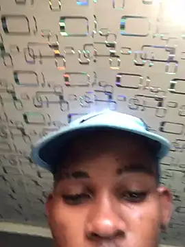 Snapshot of MixedItem chatting on March 2026 12:42:02 PM MixedItem online show from March 2026 12:42:02 PM