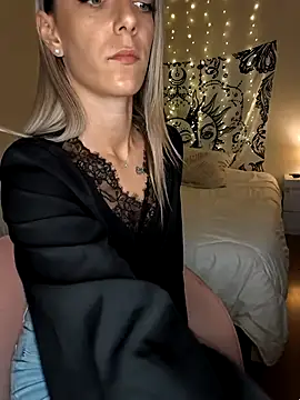 Nikiita-28 online show from September 2025 02:09:02 PM