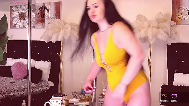 Estheraa online show from February 2026 05:26:02 AM