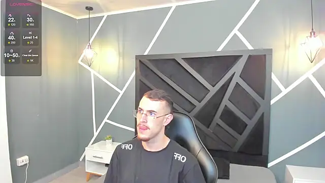 CodyWalkerR online show from September 2025 05:13:01 PM