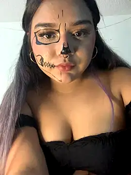 Snapshot of Pucaa_ chatting on October 2025 11:58:01 PM Pucaa online show from October 2025 11:58:01 PM