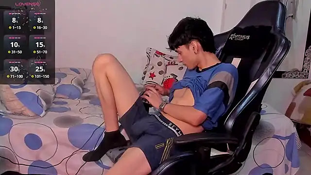 Snapshot of cute_diego_ chatting on October 2025 10:40:02 PM cute diego online show from October 2025 10:40:02 PM