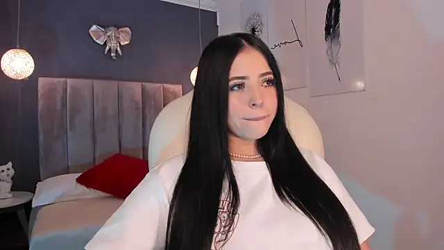 Snapshot of Maaiitee chatting on December 2024 12:46:02 PM Maaiitee online show from December 2024 12:46:02 PM