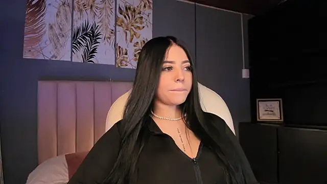 Snapshot of Maaiitee chatting on January 2025 03:23:02 PM Maaiitee online show from January 2025 03:23:02 PM