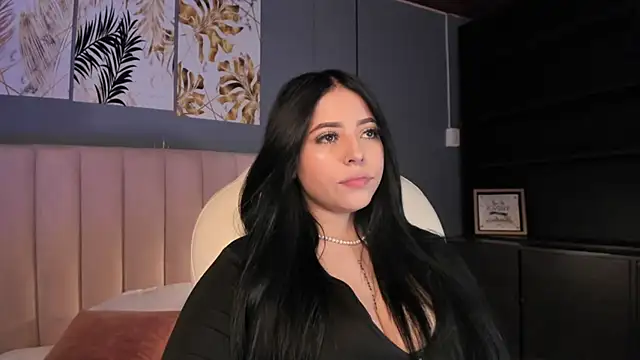 Snapshot of Maaiitee chatting on January 2025 06:56:02 PM Maaiitee online show from January 2025 06:56:02 PM