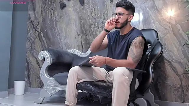 Liam Kleiin online show from January 2025 11:32:01 AM