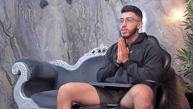 Liam Kleiin online show from February 2025 11:36:02 AM