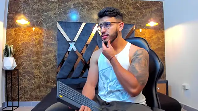 Liam Kleiin online show from September 2025 11:23:01 AM