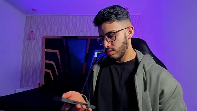 Liam Kleiin online show from March 2026 11:27:01 AM