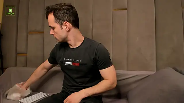 BrandonNorris online show from May 2026 04:52:01 AM