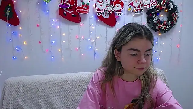 TinaRedly online show from January 2025 09:44:02 PM