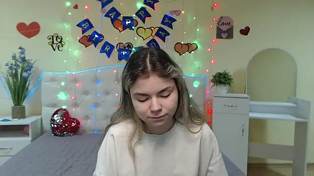 TinaRedly online show from March 2025 04:47:01 AM