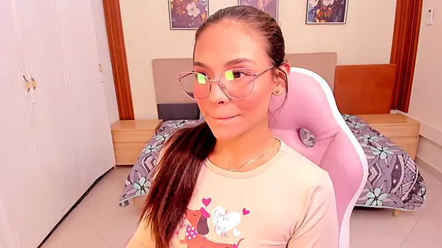 amira cute2 online show from September 2025 08:38:02 AM