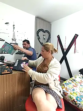 Snapshot of hotandfierylatinos2023 chatting on March 2025 05:18:02 PM hotandfierylatinos2023 online show from March 2025 05:18:02 PM