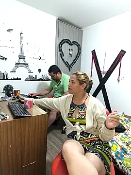 Snapshot of hotandfierylatinos2023 chatting on March 2025 10:24:01 AM hotandfierylatinos2023 online show from March 2025 10:24:01 AM