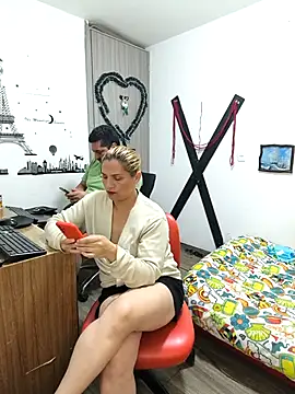 Snapshot of hotandfierylatinos2023 chatting on March 2025 05:17:02 PM hotandfierylatinos2023 online show from March 2025 05:17:02 PM