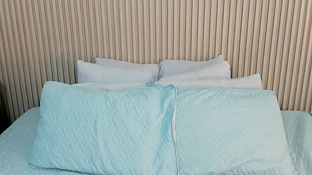 Snapshot of charlottebrowns_ chatting on October 2025 12:17:02 PM charlottebrowns online show from October 2025 12:17:02 PM