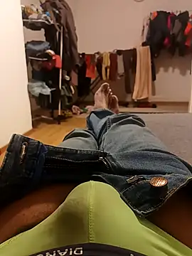 maleesa online show from November 2025 04:27:01 PM