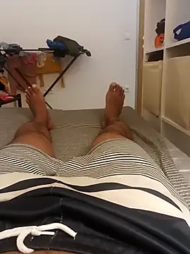 Snapshot of maleesa chatting on April 2026 02:25:02 AM maleesa online show from April 2026 02:25:02 AM