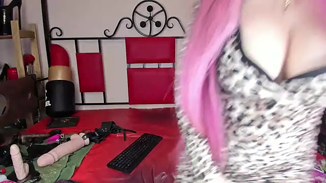 Snapshot of Princess18xxx chatting on April 2026 06:34:01 PM Princess18xxx online show from April 2026 06:34:01 PM