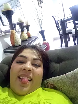 Snapshot of lola__sweetx chatting on March 2025 10:50:01 PM lola sweetx online show from March 2025 10:50:01 PM