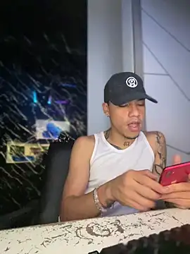 Osiiriis online show from February 2025 04:57:01 AM