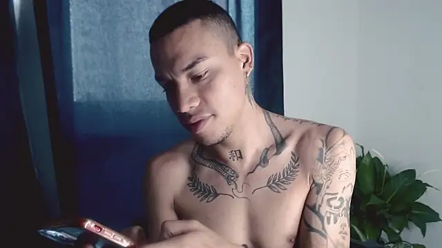 Osiiriis online show from March 2025 09:26:02 PM