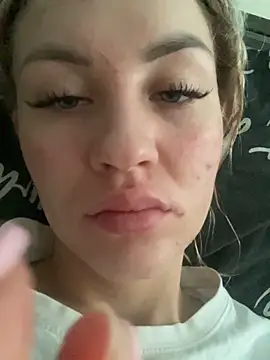 Snapshot of DreamGirl-777 chatting on December 2024 08:23:02 AM DreamGirl-777 online show from December 2024 08:23:02 AM