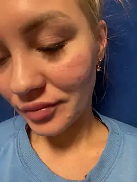 Snapshot of DreamGirl-777 chatting on December 2024 08:25:02 PM DreamGirl-777 online show from December 2024 08:25:02 PM