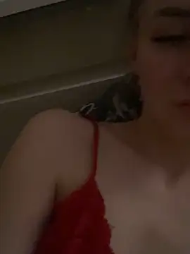 Snapshot of DreamGirl-777 chatting on February 2025 12:06:02 PM DreamGirl-777 online show from February 2025 12:06:02 PM