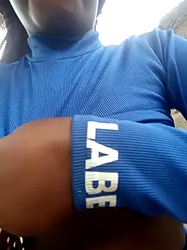 Snapshot of Sarie_sho chatting on February 2025 01:08:02 PM Sarie sho online show from February 2025 01:08:02 PM