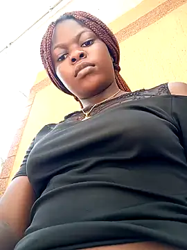 Snapshot of Sarie_sho chatting on February 2025 09:53:02 AM Sarie sho online show from February 2025 09:53:02 AM