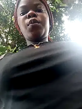 Snapshot of Sarie_sho chatting on March 2025 05:33:01 AM Sarie sho online show from March 2025 05:33:01 AM