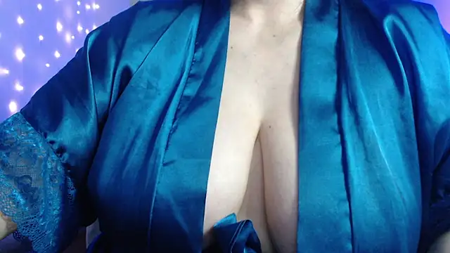 Snapshot of missdaniels chatting on January 2025 02:52:01 AM missdaniels online show from January 2025 02:52:01 AM