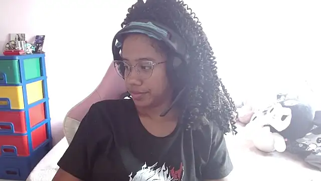 TiffanyRoouse online show from December 2025 08:04:02 PM