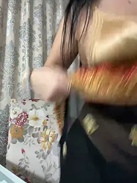 Snapshot of _adelle chatting on February 2025 11:21:01 AM adelle online show from February 2025 11:21:01 AM