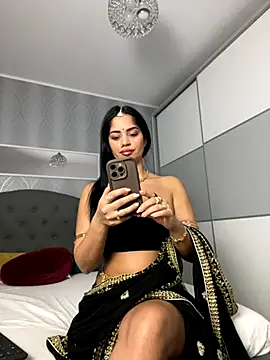 Snapshot of _adelle chatting on November 2025 10:59:02 AM adelle online show from November 2025 10:59:02 AM