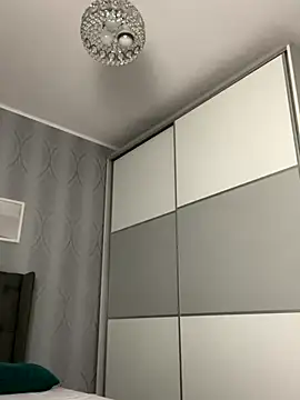 Snapshot of _adelle chatting on November 2025 11:32:02 AM adelle online show from November 2025 11:32:02 AM