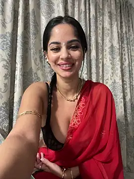 Snapshot of _adelle chatting on November 2025 12:19:02 PM adelle online show from November 2025 12:19:02 PM