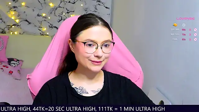 me  hanna online show from March 2025 11:42:02 PM